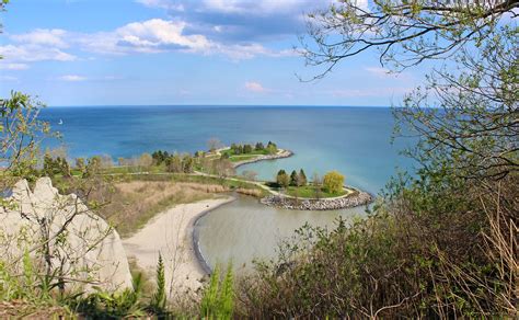 Scarborough Bluffs Hiking Trail: Beautiful Bluffers Park (Toronto) - Ontario Hiking