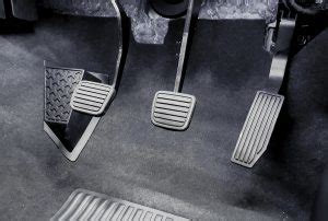 What Does it Mean if My Clutch Pedal is Loose? | Ralph's Transmission