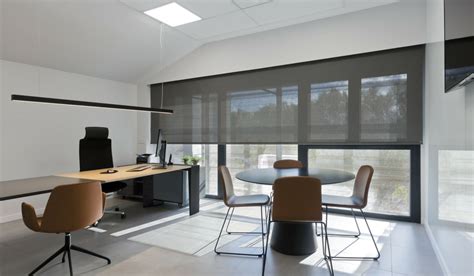 ROLLER BLINDS INSTALLED IN MODERN OFFICE - Picture gallery | Office blinds, Roller blinds ...