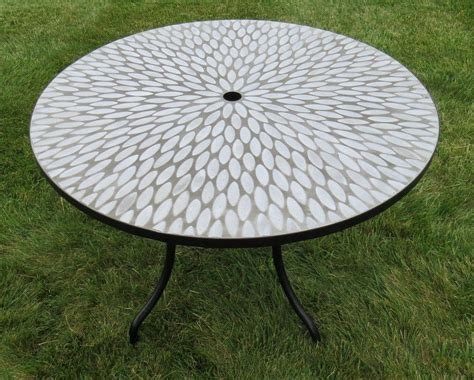 Amazon.com : Exclusive Outdoor Round Concrete Mosaic Dining Table - Ceramic : Patio, Lawn ...