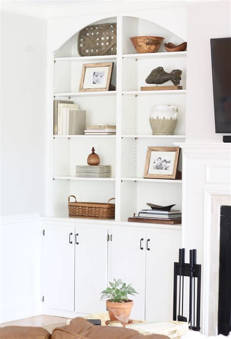 Four Easy Tips for Decorating Built In Shelves | Our Hammock House