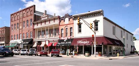 Downtown Noblesville Shops and Cars in Indiana image - Free stock photo ...