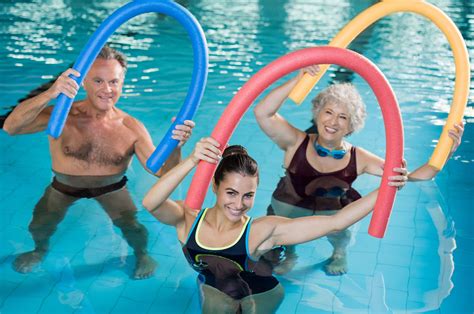 Water Aerobics for Weight Loss | 8 Pool Exercise That Burn Fat — Aquatic Performance Training