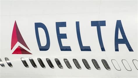 Family Sues Delta After Passenger Allegedly Groped Mom, Daughter