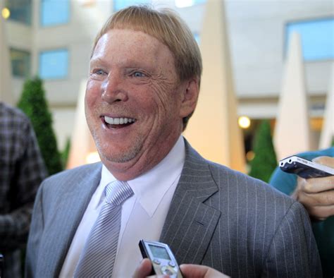 This is what Raiders owner Mark Davis looks like IRL : funny