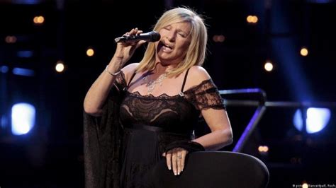 10 Best Barbra Streisand Songs of All Time - Singersroom.com