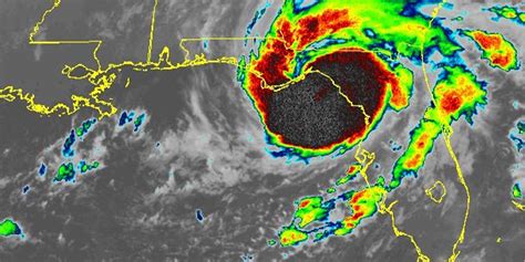 Hurricane Idalia now an extremely dangerous Category 3 storm ahead of ...