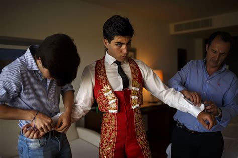 The life of a Spanish bullfighter | Reportage photography, Matador costume, Documentary ...