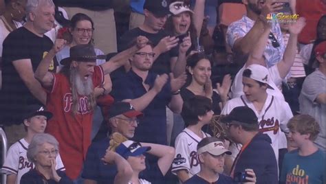 Craig Kimbrel's dad celebrates save No. 400 : r/baseball