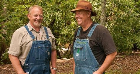 'Moonshiners' Mark Ramsey and Digger Manes Are BFF Goals - 3tdesign.edu.vn