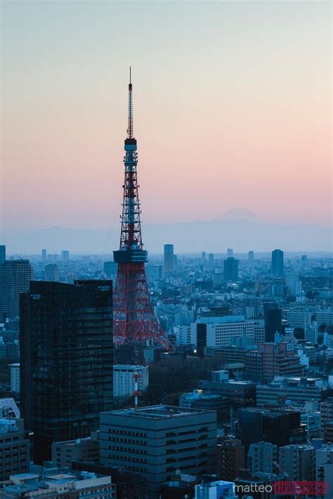 Matteo Colombo Photography | Tokyo tower and city at sunset, Japan ...