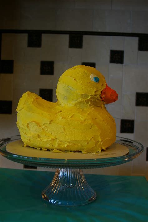 Bridgey Widgey: Rubber Ducky Cake