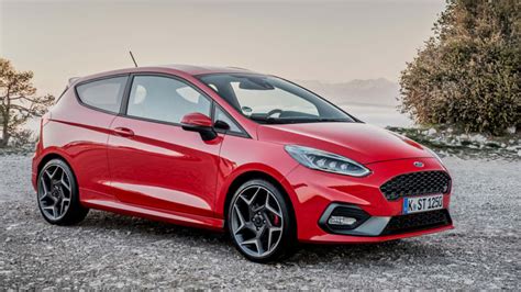 2019 Ford Fiesta ST Quick Spin Review | No zoot for you!