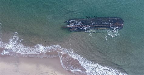 Mysterious Shipwreck Washes Ashore in Newfoundland - The New York Times