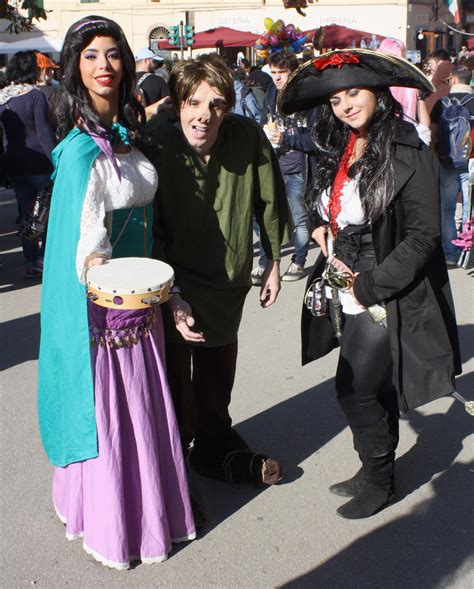 Quasimodo and Esmeralda Cosplay by Maspez on DeviantArt