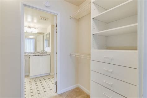 Pet-Friendly Apartments in Silver Spring, MD | Lenox Park