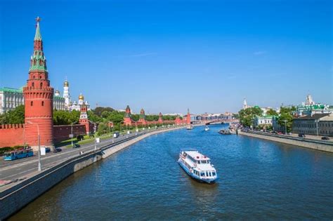 Moscow River Cruise | Moscow - What to Expect | Timings | Tips - Trip Ideas by MakeMyTrip