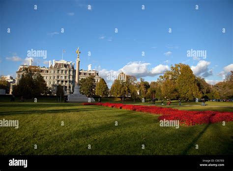 Washington dc white house garden hi-res stock photography and images ...