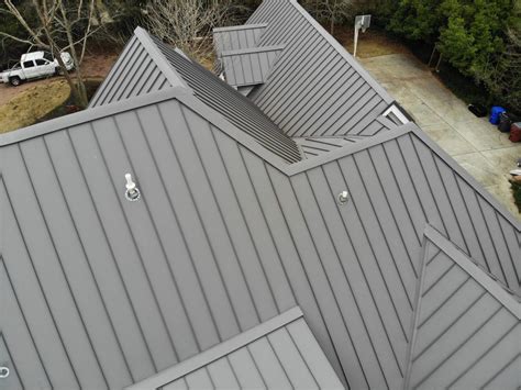 Standing Seam Metal Roof: Meaning, Types, Costs, Pros & Cons - Perkins ...