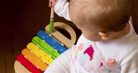 Top 5 Educatief speelgoed voor baby's van 1 jaar