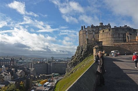 50 Photos of Edinburgh Castle in Scotland, Beautiful Scenery from the ...