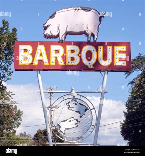 Dancing Pig Barbeque Sign in North Carolina Stock Photo - Alamy