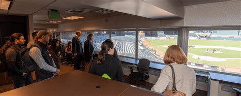 Tours of Oracle Park | San Francisco Giants