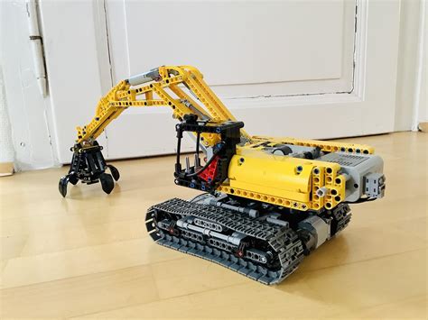 LEGO MOC 42006 Excavator full RC by jb70 | Rebrickable - Build with LEGO