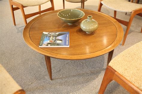 Vintage Deilcraft Round Walnut Coffee Table (38"W x 15.25"H) – Consign Design Edmonton