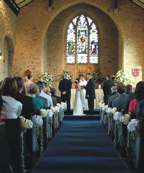 Three Rivers Episcopal: Anglican church weddings reach record low