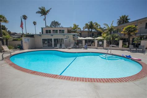 Carpinteria Hotels With Pools