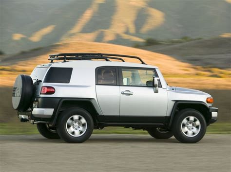 TOYOTA FJ Cruiser Specs & Photos - 2006, 2007, 2008, 2009, 2010 ...