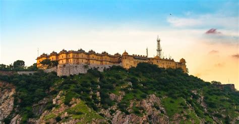 3 Magnificent Forts of Jaipur: An Odyssey Thru Times Past