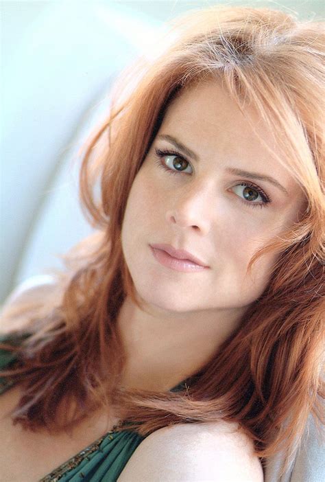 Sarah Rafferty | Sarah rafferty, Beautiful redhead, Redhead beauty