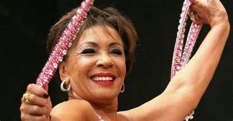 Dame Shirley Bassey to appear at the Academy Awards - DAWN.COM