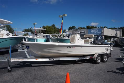 2017 Pathfinder 2200 TRS Power New and Used Boats for Sale