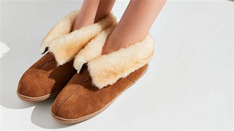 21 Cool and Cozy Pairs of Slippers You’ll Never Want to Take Off | Best ...