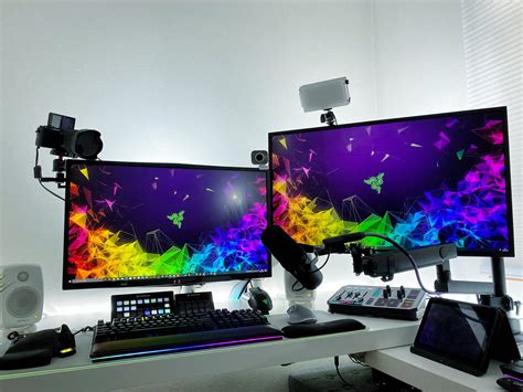 Use monitor arm for low profile mic arm ;-) : r/battlestations