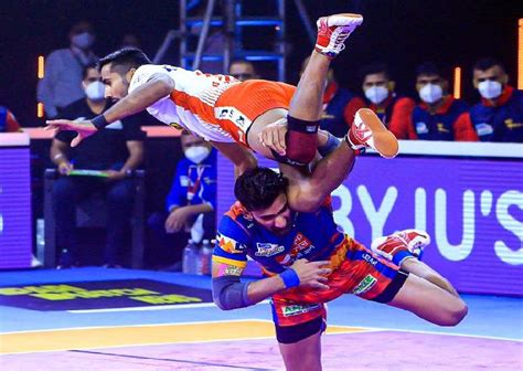 PKL 2021: UP Yoddha claw back to rescue 32-32 tie vs Gujarat Giants