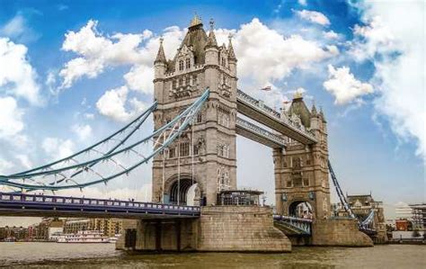 Tower bridge landmark - Online Jigsaw Puzzles