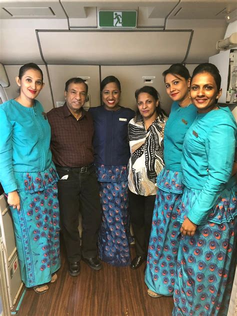 SriLankan Airlines on Twitter: "Our cabin crew surprised this couple , Mr & Mrs Thurairatnam who ...