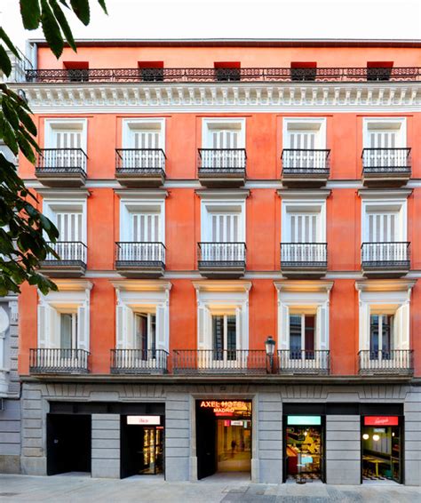 AXEL Hotel Madrid / El Equipo Creativo | ArchDaily