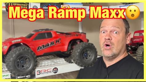 Traxxas Maxx Attaxx the Super Ramps!! - YouTube