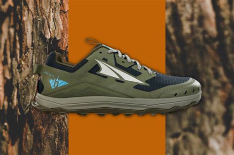 6 Best Lightweight Hiking Shoes for Long Hikes & More {2023}