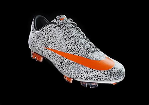 BREAKING: Cristiano Ronaldo Shows Off BRAND-NEW Leopard Print Nike ...