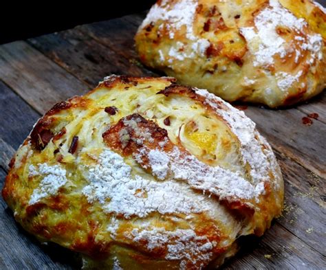 Easy Artisan Bacon-Cheese Bread