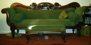 Victorian Sofa Chair Settee | Baci Living Room