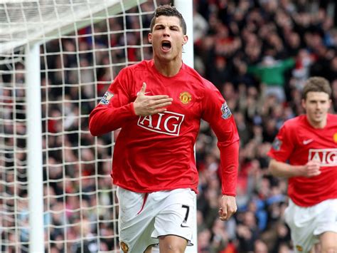 At Manchester United, how much will Cristiano Ronaldo earn? All of the ...