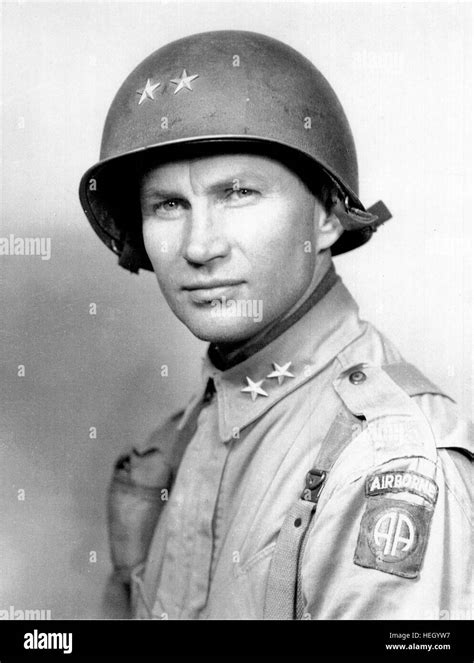 82nd airborne ww2 Black and White Stock Photos & Images - Alamy