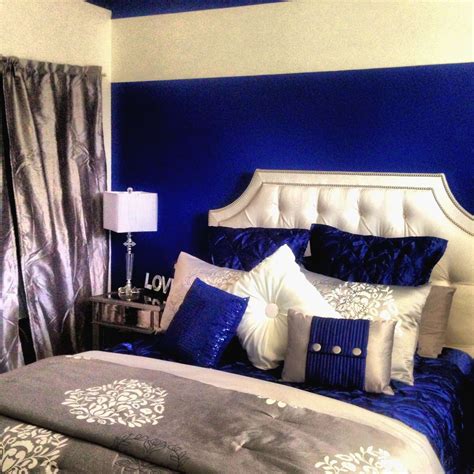 10+ Silver And Blue Bedroom Ideas – HOMYRACKS